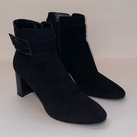 Aquatalia Shoes - Aquatalia suede boots